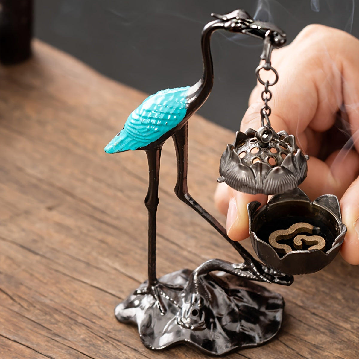 Elegant Metal Crane Incense Burner - Decorative Aromatherapy