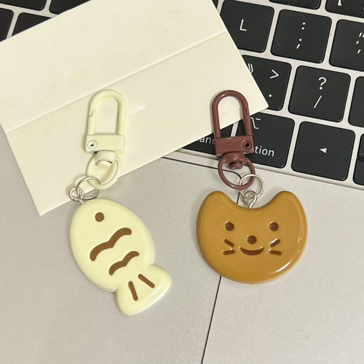 Resin Cute Cat And Fish Keychain  JHF4