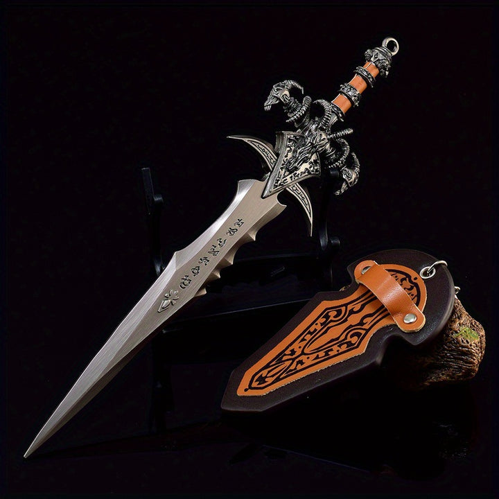 1pc Zinc Alloy Game Sword Weapon Model Keychain Pendant Collectible Miniature Sword Replica Gaming Enthusiast Gift Mens Keyring Accessory Suitable for Ages 14