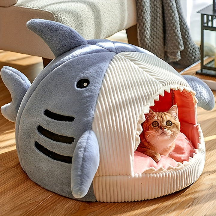 Cozy Washable Shark Cat Bed   GV8J