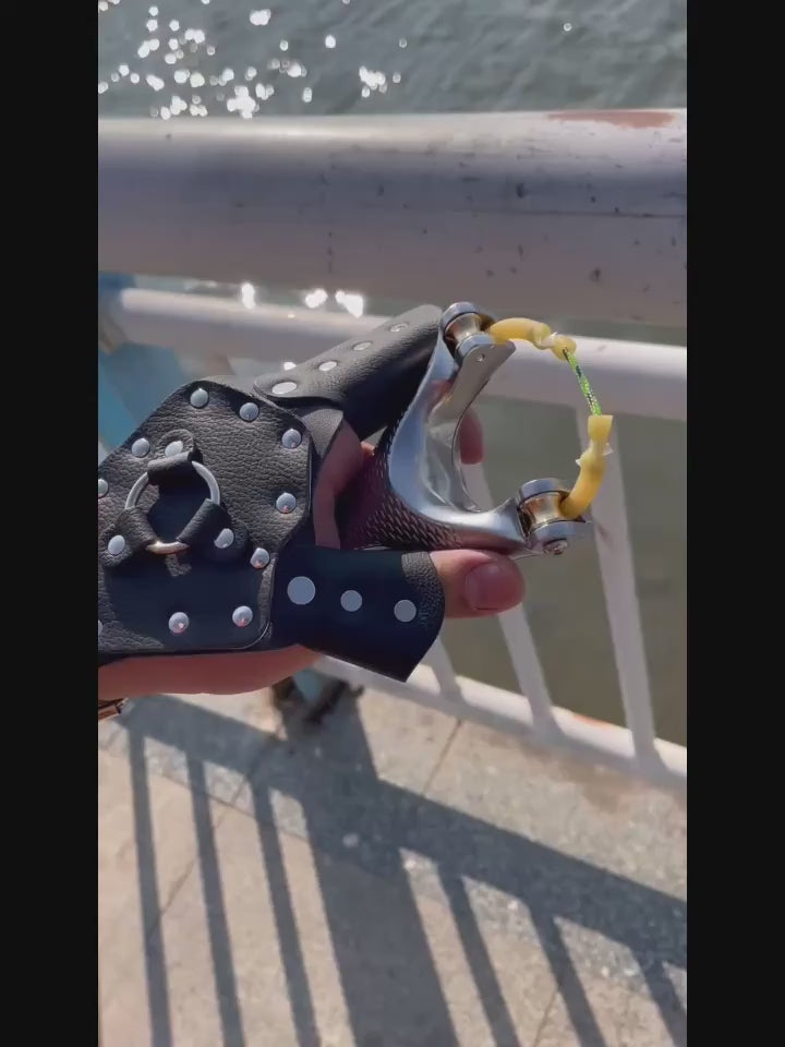 1pc Stainless Steel Fishing Reel With Wrist Strap Outdoor Slingshot For Catching Fish