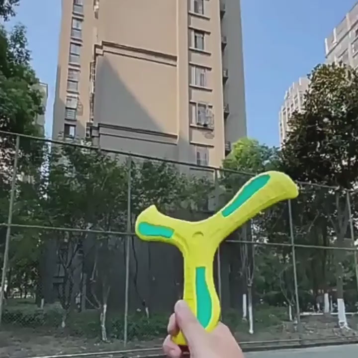 Outdoor Boys And Girls Threeleaf Boomerang Family Sport Educational UFO Toy Halloween Christmas Gifts